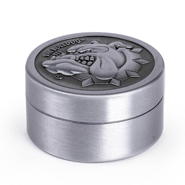 The Bulldog Metal Grinder 2 partes alto relive